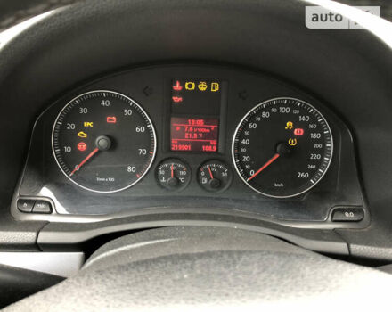 Сірий Фольксваген Гольф, об'ємом двигуна 1.4 л та пробігом 220 тис. км за 5150 $, фото 8 на Automoto.ua