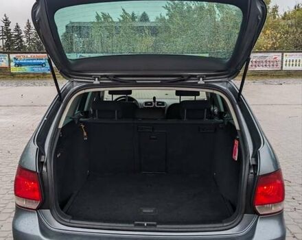 Серый Фольксваген Гольф, объемом двигателя 1.6 л и пробегом 351 тыс. км за 6500 $, фото 10 на Automoto.ua