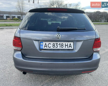 Серый Фольксваген Гольф, объемом двигателя 1.6 л и пробегом 342 тыс. км за 7200 $, фото 3 на Automoto.ua