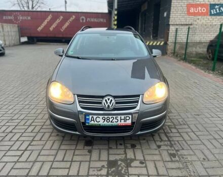 Серый Фольксваген Гольф, объемом двигателя 1.4 л и пробегом 263 тыс. км за 6500 $, фото 2 на Automoto.ua
