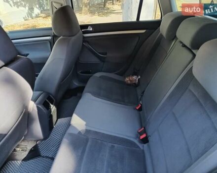 Серый Фольксваген Гольф, объемом двигателя 1.39 л и пробегом 235 тыс. км за 5500 $, фото 8 на Automoto.ua