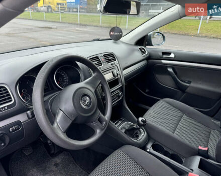 Фольксваген Гольф 2009 у Ковель на Automoto.ua Сірий Фольксваген Гольф, об'ємом двигуна 1.6 л та пробігом 205 тис. км за 7350 $, фото 19 на Automoto.ua