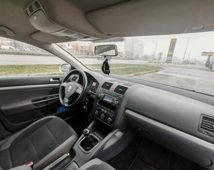 Серый Фольксваген Гольф, объемом двигателя 1.4 л и пробегом 245 тыс. км за 6200 $, фото 18 на Automoto.ua