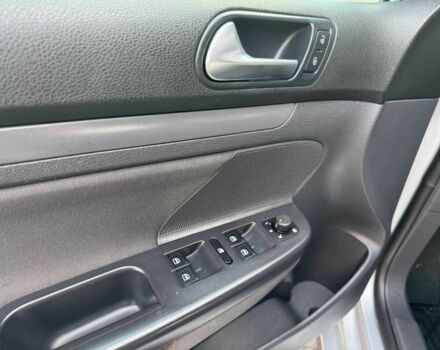 Сірий Фольксваген Гольф, об'ємом двигуна 1.6 л та пробігом 176 тис. км за 7699 $, фото 23 на Automoto.ua