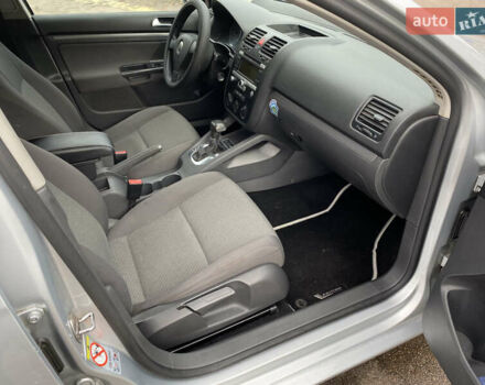Сірий Фольксваген Гольф, об'ємом двигуна 1.6 л та пробігом 206 тис. км за 6750 $, фото 14 на Automoto.ua