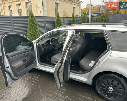 Фольксваген Гольф 2009 в Черкассах на Automoto.ua Серый Фольксваген Гольф, объемом двигателя 1.9 л и пробегом 221 тыс. км за 6950 $, фото 11 на Automoto.ua