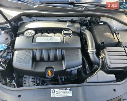 Серый Фольксваген Гольф, объемом двигателя 1.6 л и пробегом 227 тыс. км за 6250 $, фото 6 на Automoto.ua