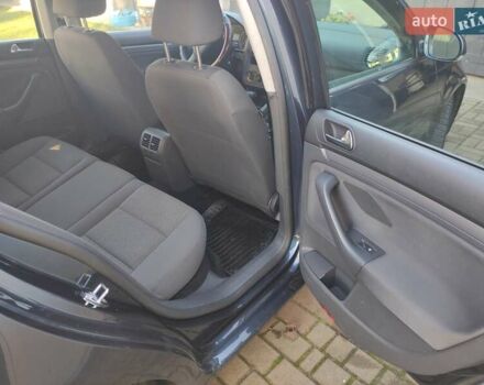 Серый Фольксваген Гольф, объемом двигателя 1.4 л и пробегом 325 тыс. км за 6300 $, фото 9 на Automoto.ua