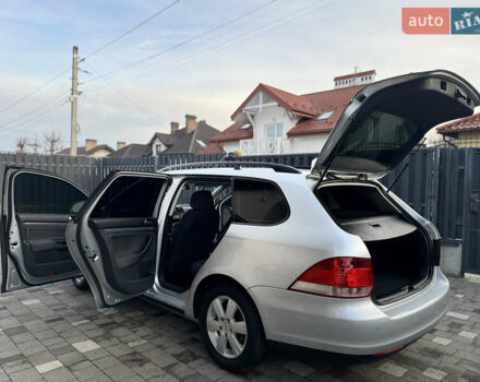 Серый Фольксваген Гольф, объемом двигателя 1.6 л и пробегом 225 тыс. км за 6450 $, фото 40 на Automoto.ua