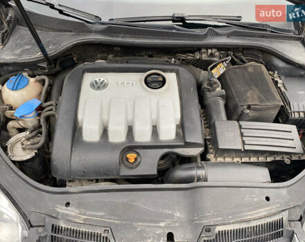 Сірий Фольксваген Гольф, об'ємом двигуна 1.9 л та пробігом 214 тис. км за 6800 $, фото 6 на Automoto.ua
