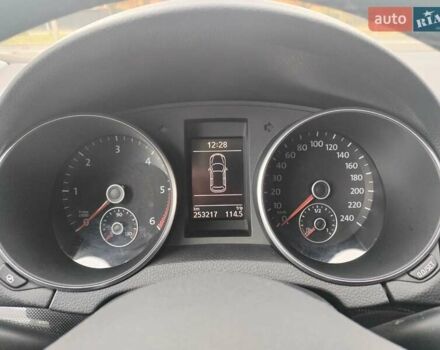 Серый Фольксваген Гольф, объемом двигателя 1.6 л и пробегом 253 тыс. км за 7700 $, фото 55 на Automoto.ua