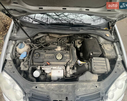 Серый Фольксваген Гольф, объемом двигателя 1.39 л и пробегом 250 тыс. км за 5912 $, фото 45 на Automoto.ua