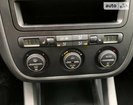 Сірий Фольксваген Гольф, об'ємом двигуна 1.4 л та пробігом 220 тис. км за 5150 $, фото 9 на Automoto.ua