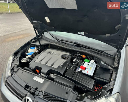 Фольксваген Гольф 2009 у Ковель на Automoto.ua Сірий Фольксваген Гольф, об'ємом двигуна 1.6 л та пробігом 205 тис. км за 7350 $, фото 32 на Automoto.ua