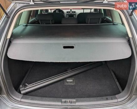 Серый Фольксваген Гольф, объемом двигателя 1.6 л и пробегом 351 тыс. км за 6500 $, фото 2 на Automoto.ua