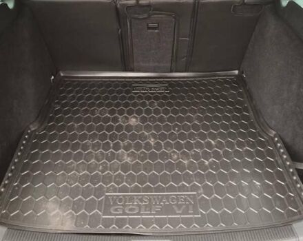 Сірий Фольксваген Гольф, об'ємом двигуна 1.39 л та пробігом 218 тис. км за 6000 $, фото 12 на Automoto.ua