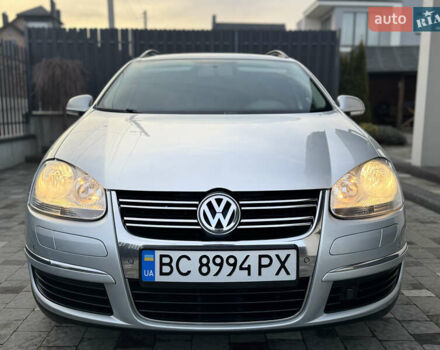 Серый Фольксваген Гольф, объемом двигателя 1.6 л и пробегом 225 тыс. км за 6450 $, фото 17 на Automoto.ua