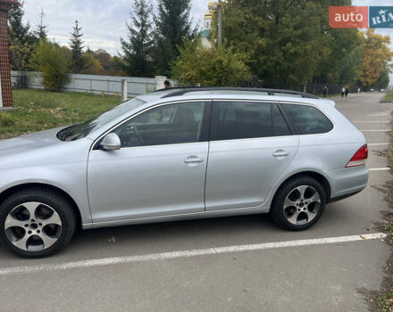 Серый Фольксваген Гольф, объемом двигателя 1.39 л и пробегом 241 тыс. км за 7000 $, фото 1 на Automoto.ua