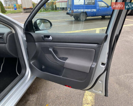 Сірий Фольксваген Гольф, об'ємом двигуна 1.6 л та пробігом 206 тис. км за 6750 $, фото 17 на Automoto.ua