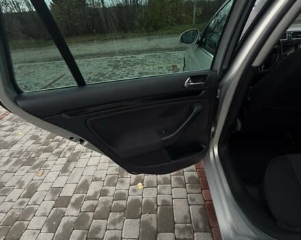 Серый Фольксваген Гольф, объемом двигателя 1.39 л и пробегом 193 тыс. км за 6300 $, фото 19 на Automoto.ua