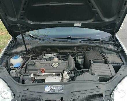 Серый Фольксваген Гольф, объемом двигателя 1.4 л и пробегом 237 тыс. км за 7500 $, фото 19 на Automoto.ua