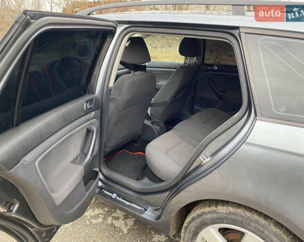 Сірий Фольксваген Гольф, об'ємом двигуна 1.9 л та пробігом 214 тис. км за 6800 $, фото 3 на Automoto.ua