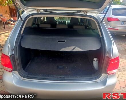 Серый Фольксваген Гольф, объемом двигателя 1.4 л и пробегом 233 тыс. км за 4800 $, фото 5 на Automoto.ua