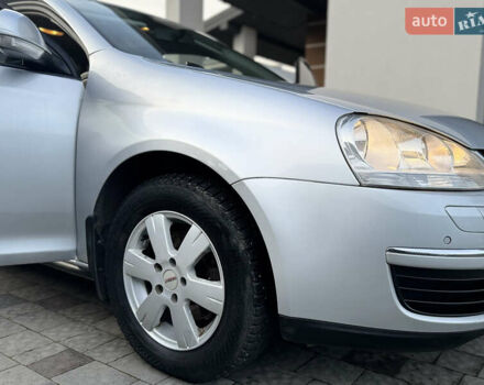 Серый Фольксваген Гольф, объемом двигателя 1.6 л и пробегом 225 тыс. км за 6450 $, фото 47 на Automoto.ua