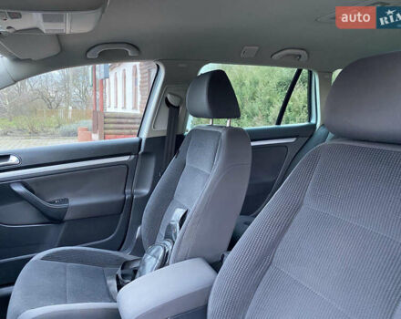 Серый Фольксваген Гольф, объемом двигателя 1.9 л и пробегом 343 тыс. км за 5900 $, фото 68 на Automoto.ua