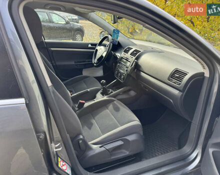 Сірий Фольксваген Гольф, об'ємом двигуна 1.9 л та пробігом 278 тис. км за 6900 $, фото 10 на Automoto.ua