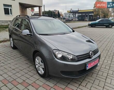 Серый Фольксваген Гольф, объемом двигателя 1.6 л и пробегом 253 тыс. км за 7700 $, фото 3 на Automoto.ua