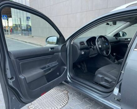 Серый Фольксваген Гольф, объемом двигателя 1.4 л и пробегом 158 тыс. км за 6990 $, фото 6 на Automoto.ua