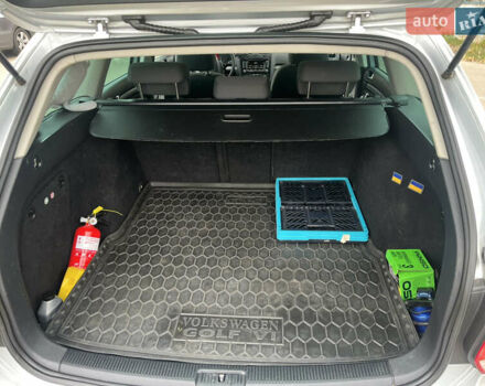 Серый Фольксваген Гольф, объемом двигателя 1.39 л и пробегом 241 тыс. км за 7000 $, фото 12 на Automoto.ua