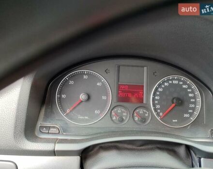 Сірий Фольксваген Гольф, об'ємом двигуна 1.9 л та пробігом 293 тис. км за 5700 $, фото 3 на Automoto.ua