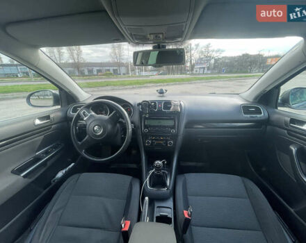 Серый Фольксваген Гольф, объемом двигателя 1.6 л и пробегом 342 тыс. км за 7200 $, фото 11 на Automoto.ua