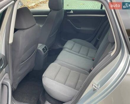 Серый Фольксваген Гольф, объемом двигателя 1.4 л и пробегом 214 тыс. км за 6200 $, фото 18 на Automoto.ua