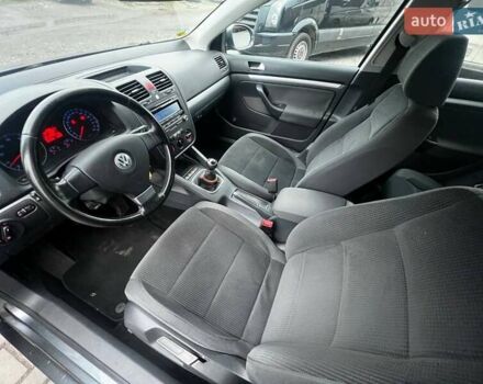 Серый Фольксваген Гольф, объемом двигателя 1.4 л и пробегом 263 тыс. км за 6500 $, фото 29 на Automoto.ua