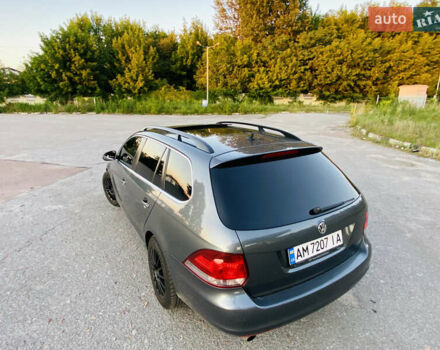 Серый Фольксваген Гольф, объемом двигателя 1.6 л и пробегом 220 тыс. км за 8900 $, фото 8 на Automoto.ua