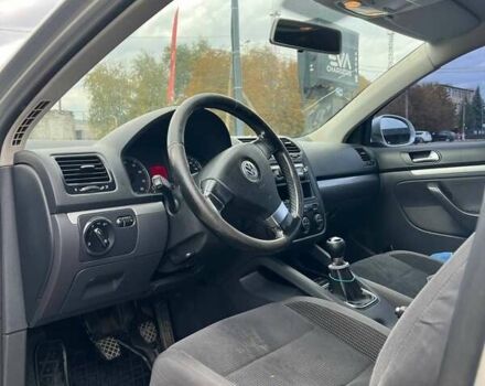 Серый Фольксваген Гольф, объемом двигателя 1.39 л и пробегом 330 тыс. км за 5999 $, фото 10 на Automoto.ua