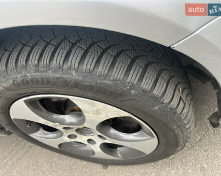 Серый Фольксваген Гольф, объемом двигателя 1.39 л и пробегом 241 тыс. км за 7000 $, фото 13 на Automoto.ua