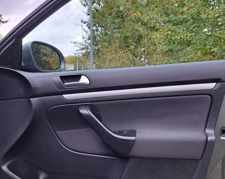 Фольксваген Гольф 2009 в Нетешине на Automoto.ua Серый Фольксваген Гольф, объемом двигателя 1.6 л и пробегом 245 тыс. км за 6900 $, фото 11 на Automoto.ua