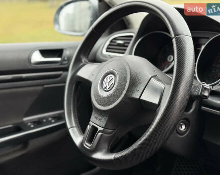 Серый Фольксваген Гольф, объемом двигателя 1.6 л и пробегом 298 тыс. км за 6550 $, фото 32 на Automoto.ua