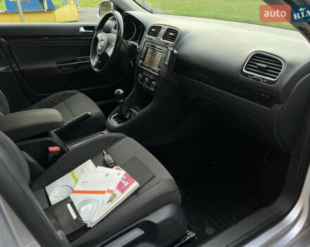 Серый Фольксваген Гольф, объемом двигателя 1.97 л и пробегом 300 тыс. км за 8200 $, фото 6 на Automoto.ua