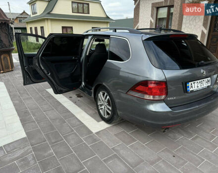 Серый Фольксваген Гольф, объемом двигателя 1.6 л и пробегом 300 тыс. км за 6300 $, фото 20 на Automoto.ua