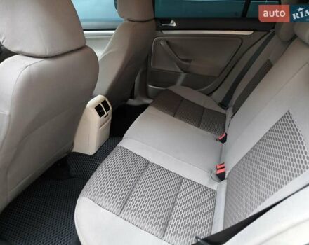 Серый Фольксваген Гольф, объемом двигателя 1.6 л и пробегом 241 тыс. км за 6850 $, фото 17 на Automoto.ua