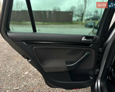 Сірий Фольксваген Гольф, об'ємом двигуна 1.39 л та пробігом 214 тис. км за 7500 $, фото 33 на Automoto.ua