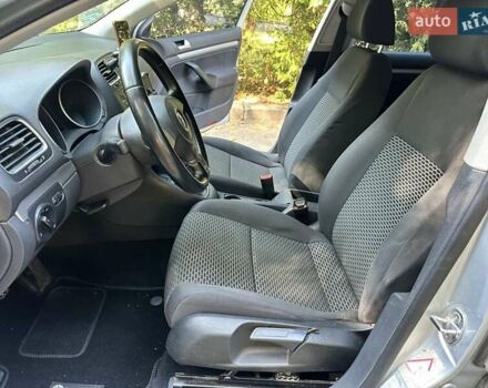 Сірий Фольксваген Гольф, об'ємом двигуна 1.6 л та пробігом 285 тис. км за 6999 $, фото 23 на Automoto.ua