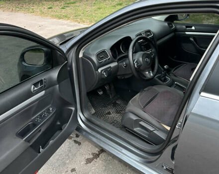 Серый Фольксваген Гольф, объемом двигателя 1.39 л и пробегом 184 тыс. км за 9100 $, фото 7 на Automoto.ua