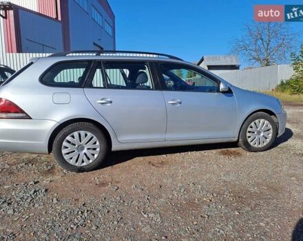 Серый Фольксваген Гольф, объемом двигателя 1.6 л и пробегом 250 тыс. км за 6900 $, фото 6 на Automoto.ua