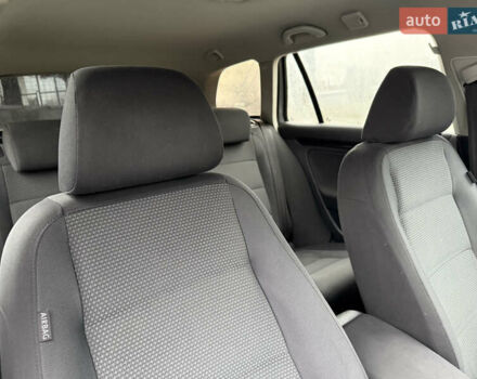 Серый Фольксваген Гольф, объемом двигателя 1.6 л и пробегом 298 тыс. км за 6550 $, фото 51 на Automoto.ua